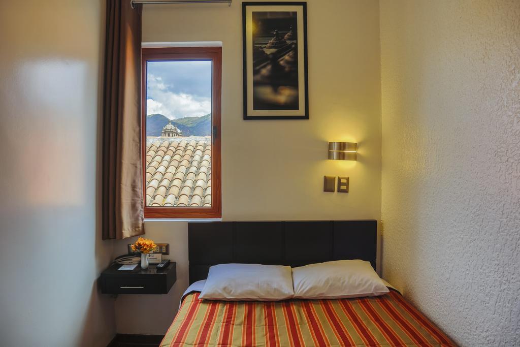 Hostal & Apartments El Triunfo Cuzco Exterior foto